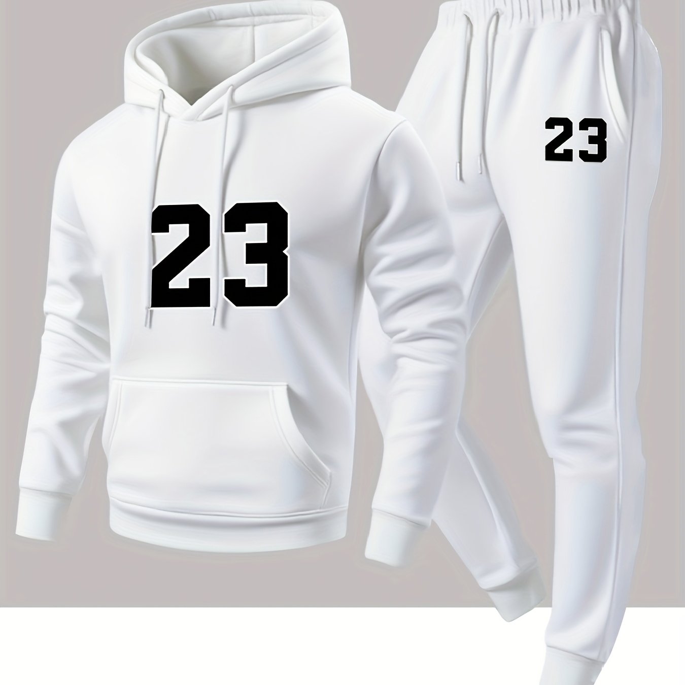 Winter Clothing Must Haves - Setelan hoodie dan celana pria dengan